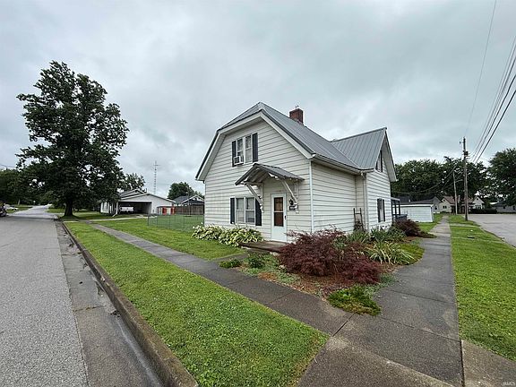 5th image of 501 E Maple St