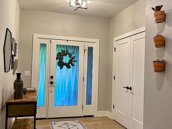 Entry & coat closet 