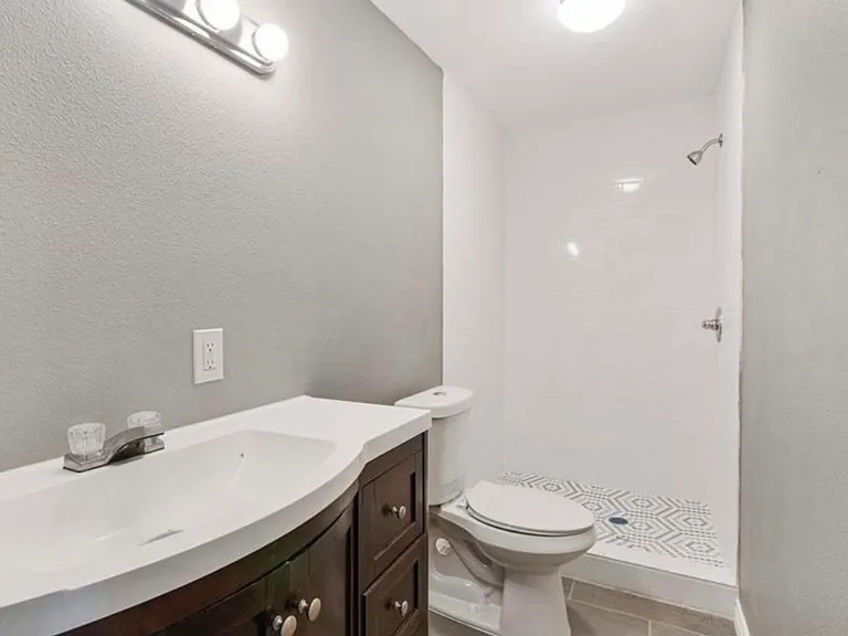 5202 County Road 469 — Photo 10