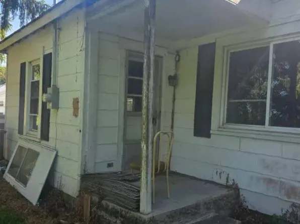 123 E Church St, Cambridge City, IN 47327