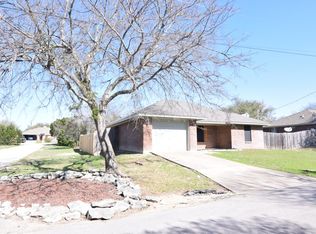 40 Cliffside Cir, Morgans Pt Resort, TX 76513