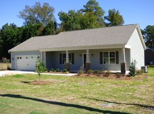 110 Dogwood Ln, Pine Level, NC 27568