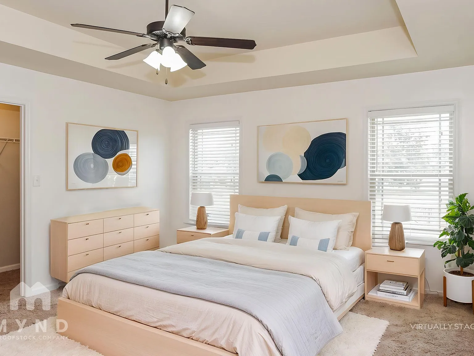 4 bed, 2.5 bath, 2095 sqft, $2,099 — Photo 3