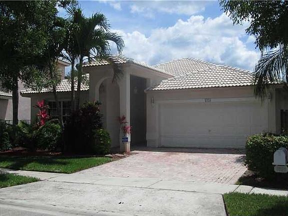 2nd image of 1926 NW 169th Ave
