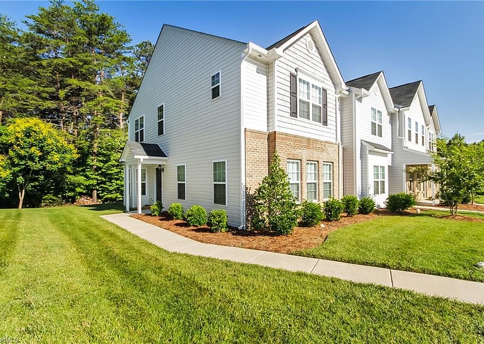 1st image of 680 Cairn Cir