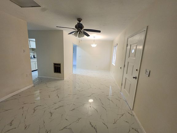 4th image of 6823 Oakdale Dr