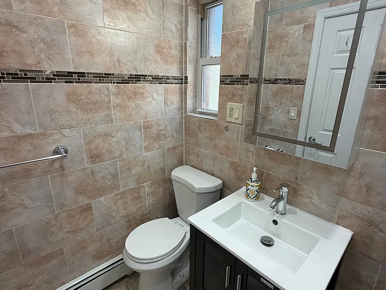 2222 75th St #2R — Photo 2