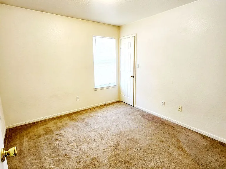 3208 Raven Dr — Photo 5
