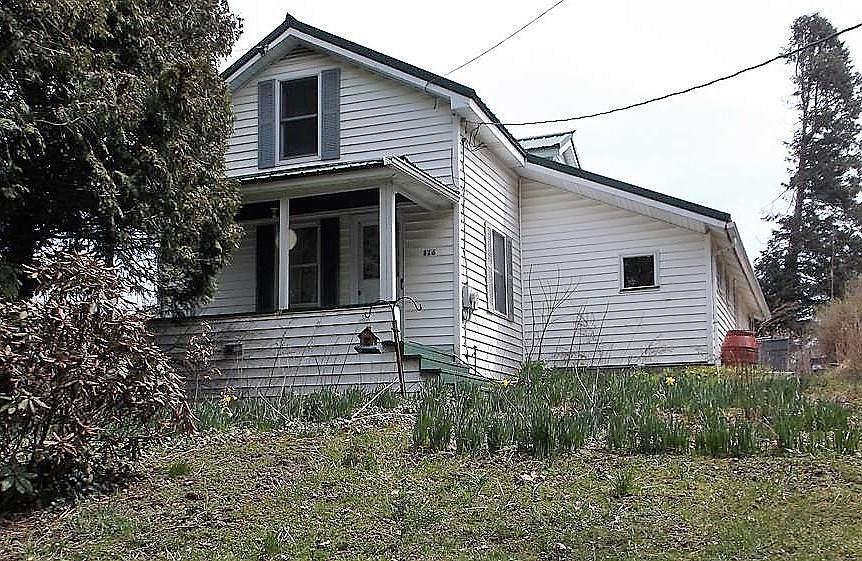 1st image of 116 N School St