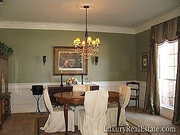 3rd image of 1401 Richmond Ct
