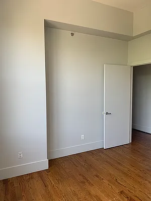 Rented by City Vista Inc | media 9