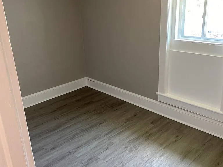1634 Capouse Ave — Photo 10