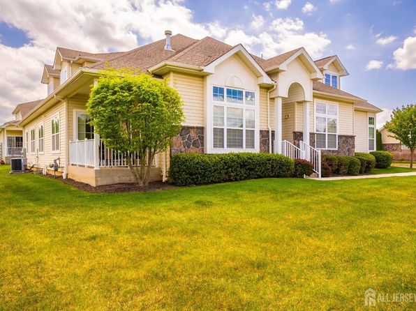 1402 Schindler Dr, Monmouth Junction, NJ 08852