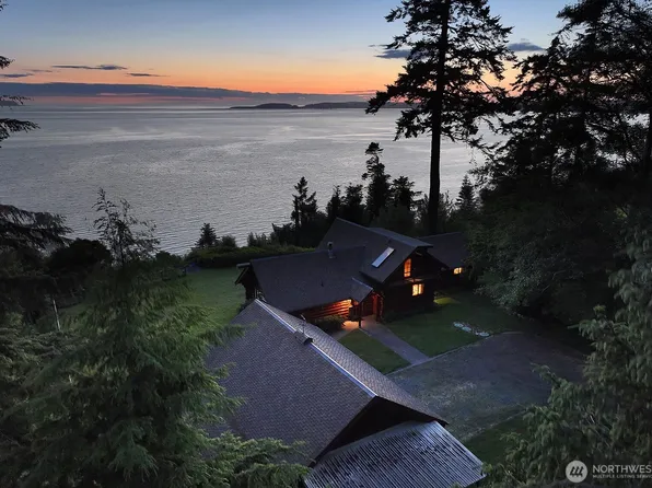 320 Mitchell Drive, Coupeville, WA 98239