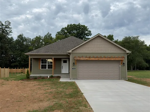 100 Madeline Ct, Russellville, KY 42276