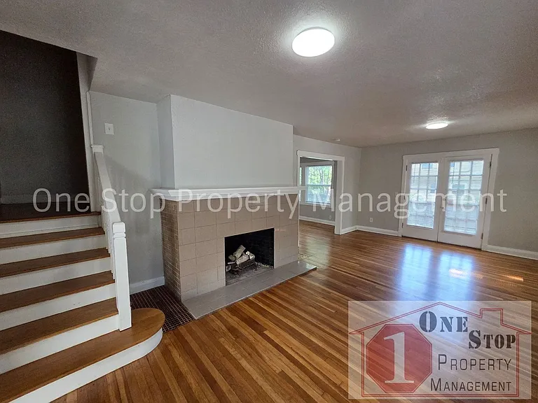 7111 Brooklyn Ave — Photo 5