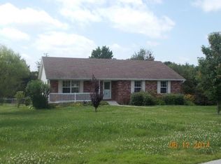 2042 Beelman Rd, Holts Summit, MO 65043