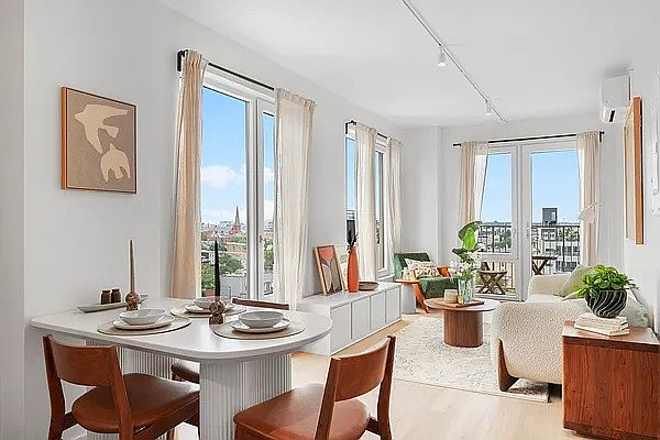 1st image of 16 West St #723