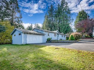 1933 NE Clemens St, Bremerton, WA 98310