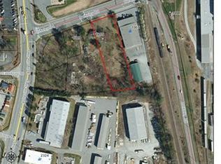 1015 Berkeley Rd, Hendersonville, NC 28792