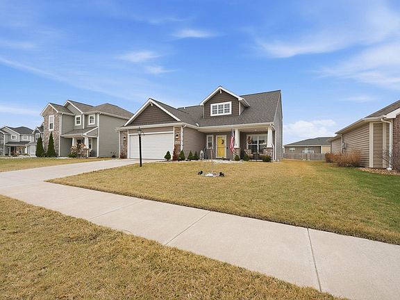 2nd image of 626 Caracol Ct
