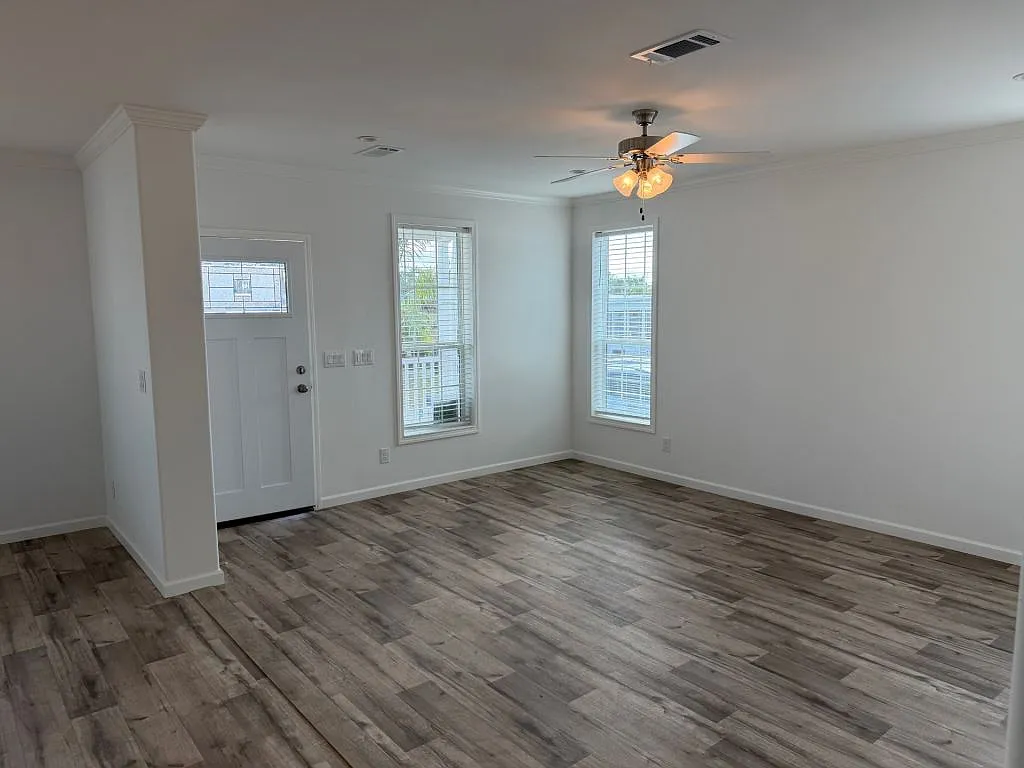 3 bed, 2.0 bath, 1460 sqft, $1,499 — Photo 4