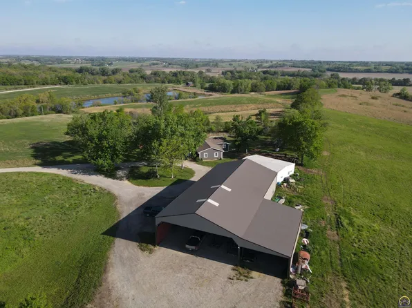 24298 Split Rd #3-M, Holton, KS 66436