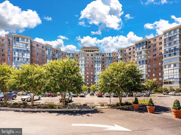 3100 N Leisure World Blvd APT 114, Silver Spring, MD 20906