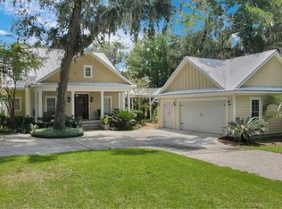 1316 Mission Dr SE, Darien, GA 31305