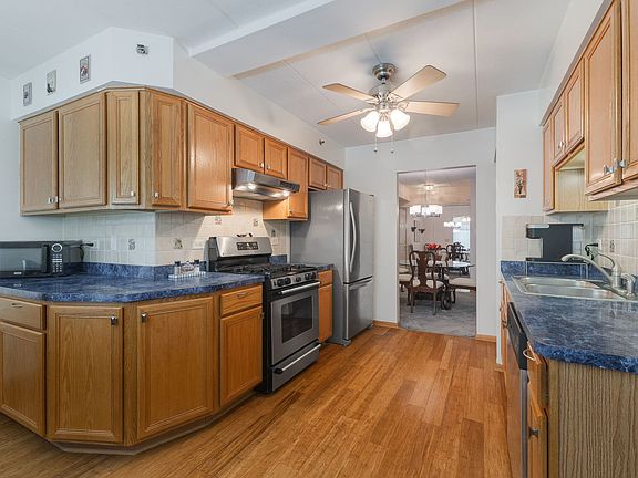 5th image of 6835 Forestview Dr APT 2C