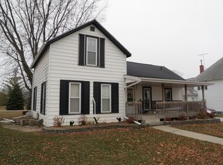 206 Grove St, Fairbank, IA 50629