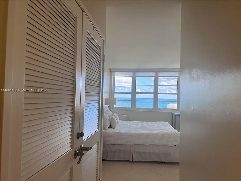 100 Lincoln Rd #1121 — Photo 14