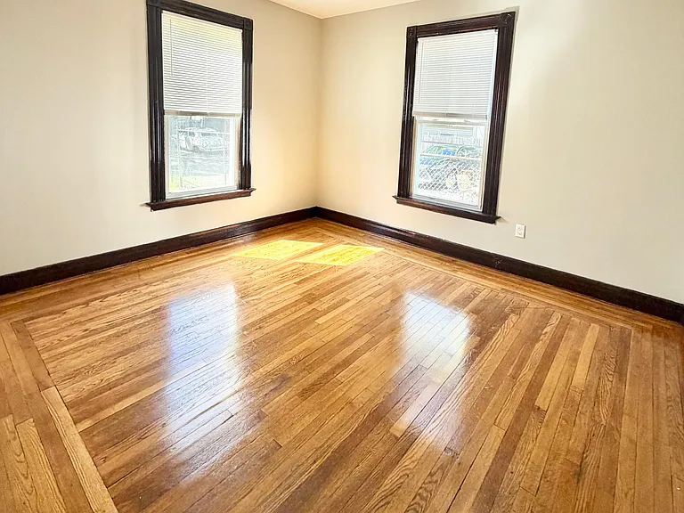 624 Dixwell Ave #A1 — Photo 3