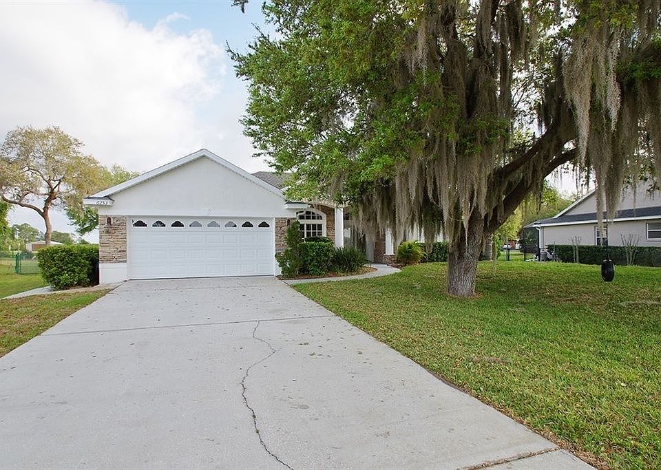 1st image of 6253 Oak Shore Dr #00