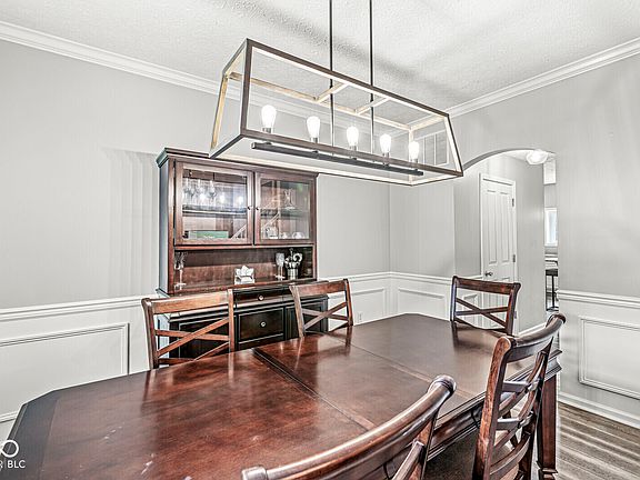 4th image of 841 Stockbridge Dr