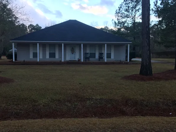 440 Pioneer Trl, Moultrie, GA 31788