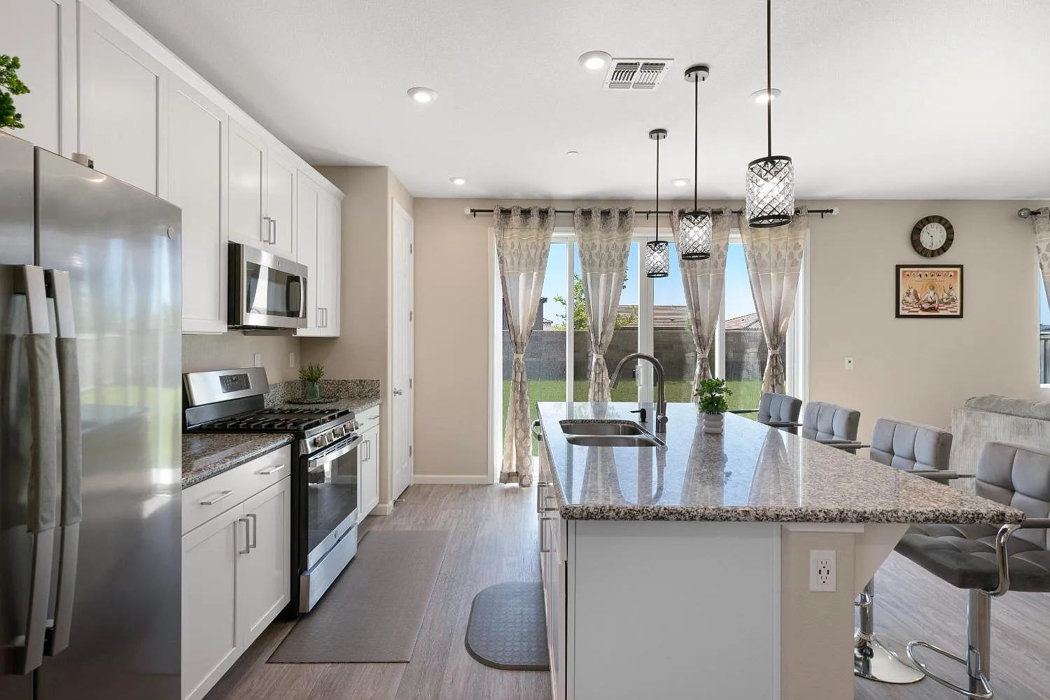 15428 Warbler Pl photo 1