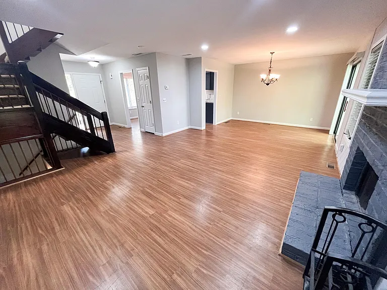 193 Kinloch Ct — Photo 18