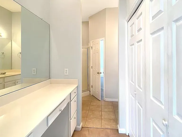 4 Yacht Club Dr #9 — Photo 8