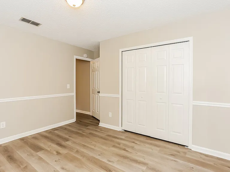 1554 Mountain Lake Dr W — Photo 12