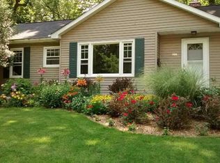 609 Jenks Blvd, Kalamazoo, MI 49006