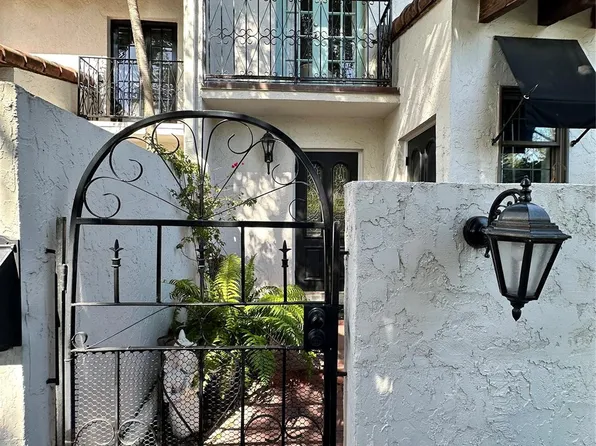821 SE 2nd Street #821, Fort Lauderdale, FL 33301