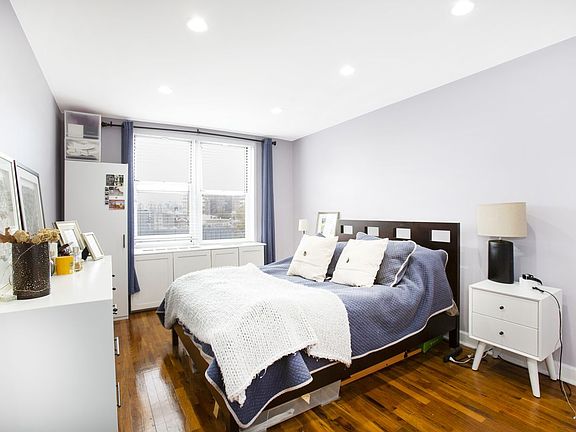 5th image of 5015 39th St APT 4D
