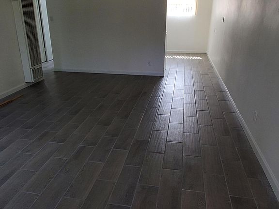 5th image of 1004 W Granada Ct APT A