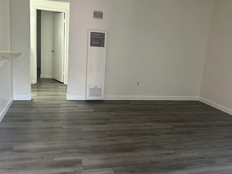 208 E Bay State St — Photo 1