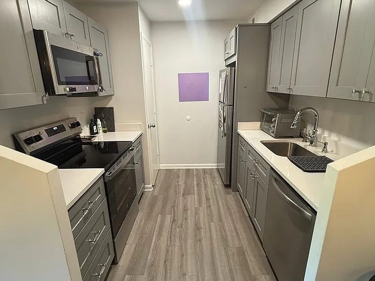 2105 Turtle Creek Dr #8 — Photo 16