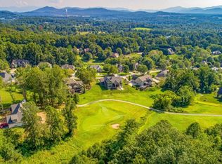 99999 Laurel Dr, Mills River, NC 28759