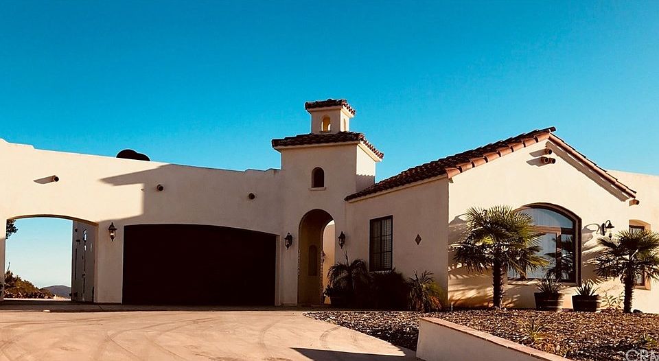 2nd image of 12233 Rancho Heights Rd