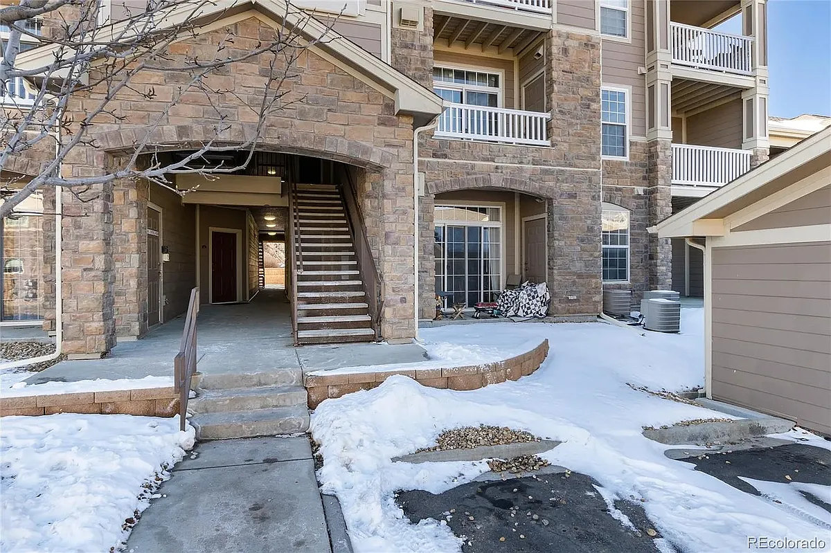 Building Photo - 7440 S Blackhawk St #10206