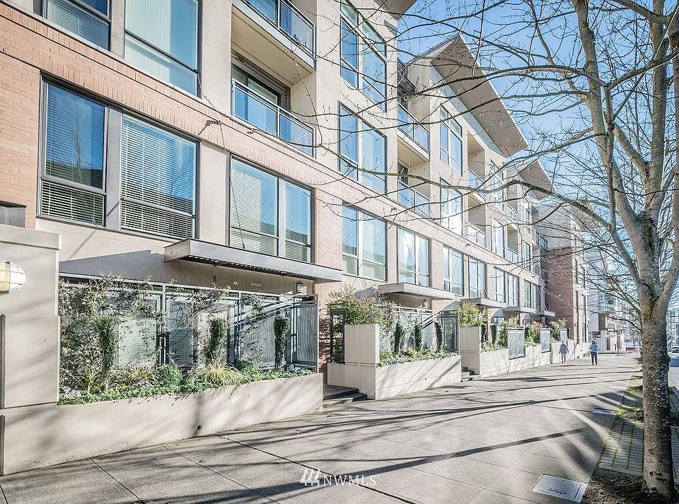 1st image of 400 Washington Ave Unit 115